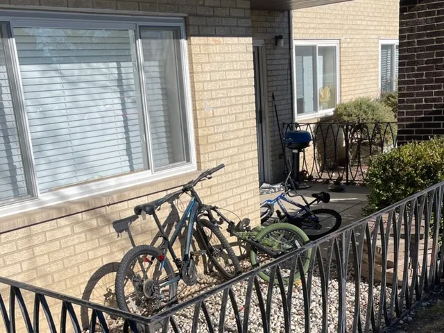 $2,000 | 535 South Cleveland Avenue, Unit 101, Arlington Heights, IL 60005