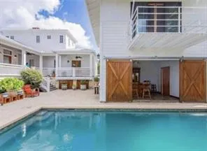 $10,000 | 1000 East 8th Street, Austin, TX 78702