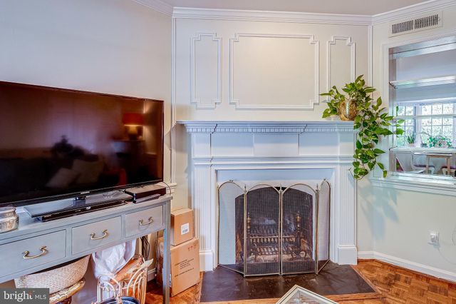 $435,555 | 220 North St Asaph Street, Unit 17, Alexandria, VA 22314