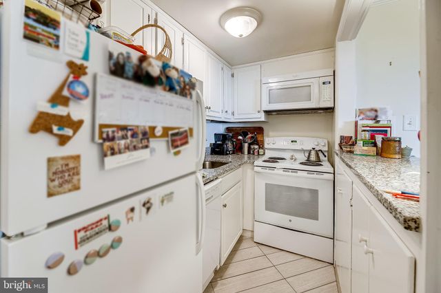 $435,555 | 220 North St Asaph Street, Unit 17, Alexandria, VA 22314