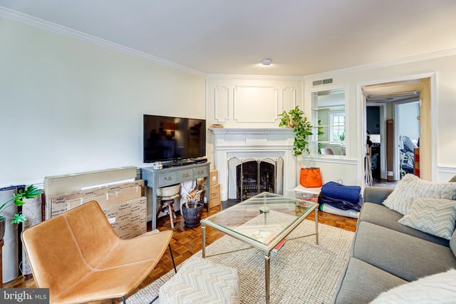 $435,555 | 220 North St Asaph Street, Unit 17, Alexandria, VA 22314