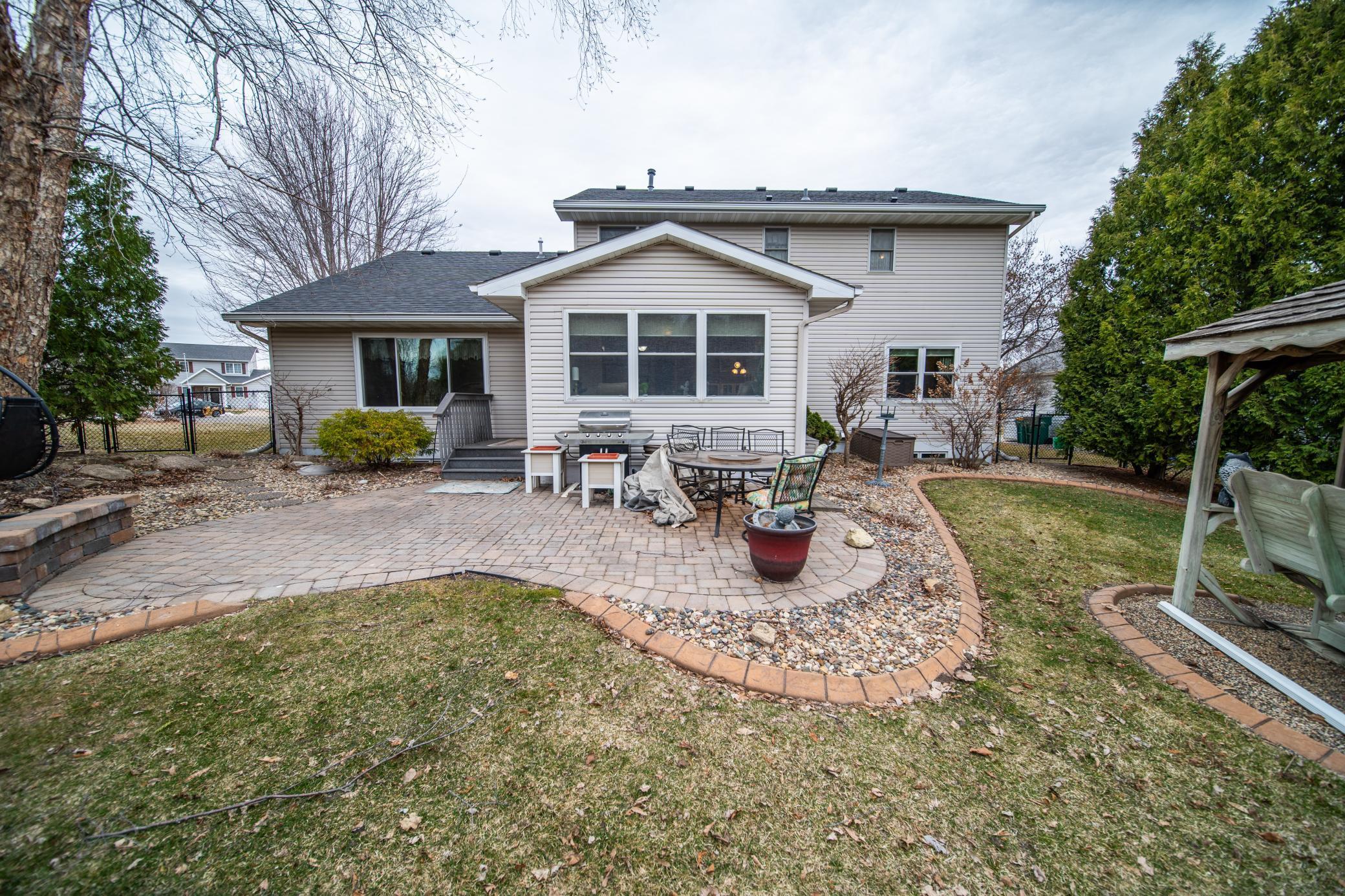 1002 Yorkshire Lane Northwest Rochester, MN 55901 - Photo 43 of 59