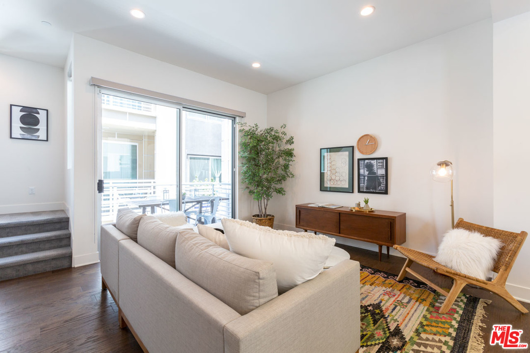 2209 Polyscope Place Los Angeles, CA 90026 - Photo 17 of 37 a living room with furniture and a window