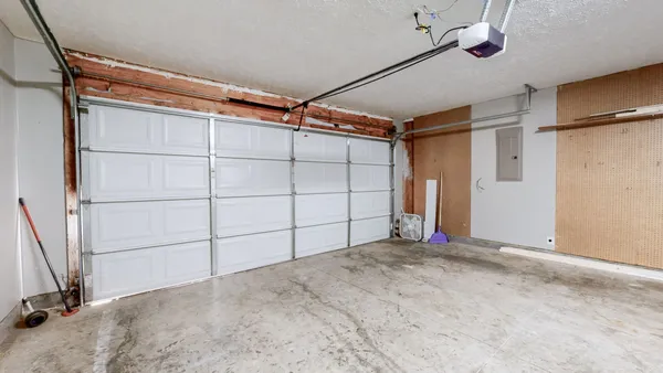 a view of a garage