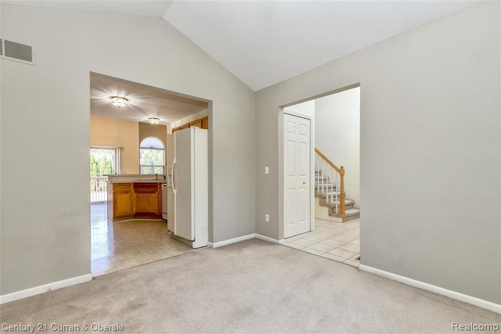 9721 Stark Road Livonia, MI 48150 - Photo 18 of 44