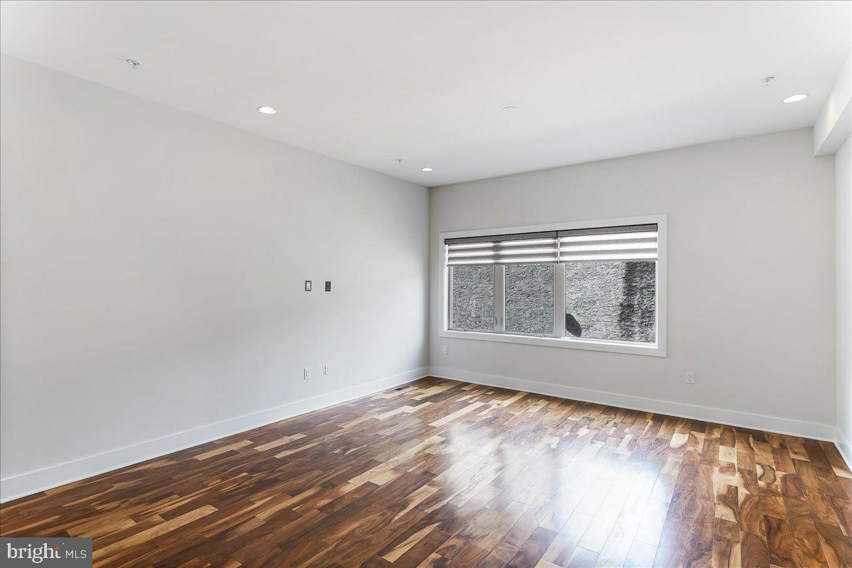154 North Front Street Philadelphia, PA 19106 - Photo 12 of 36