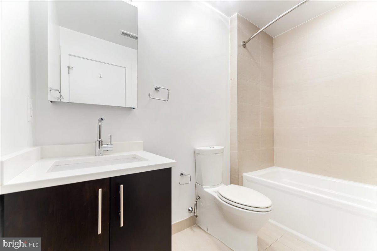 154 North Front Street Philadelphia, PA 19106 - Photo 23 of 36
