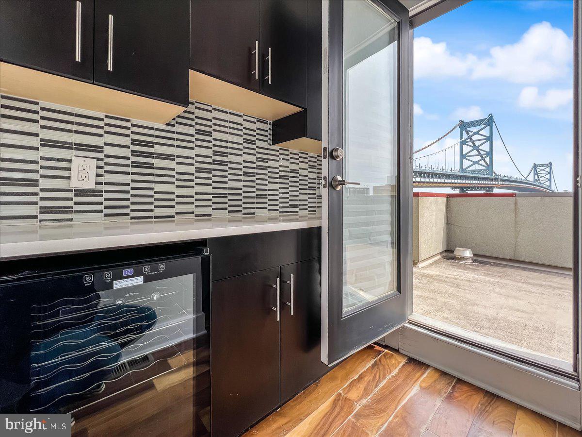 154 North Front Street Philadelphia, PA 19106 - Photo 33 of 36