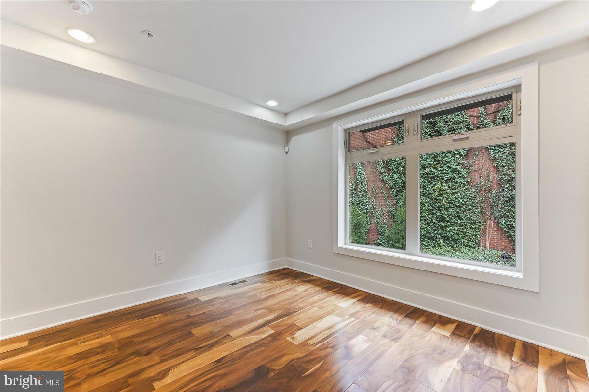 154 North Front Street Philadelphia, PA 19106 - Photo 5 of 36