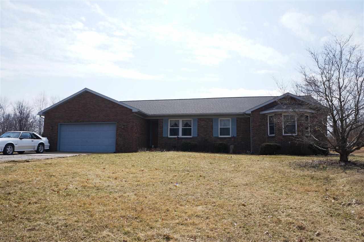 1711 Country Road Boonville, IN 47601 - Photo 1 of 30