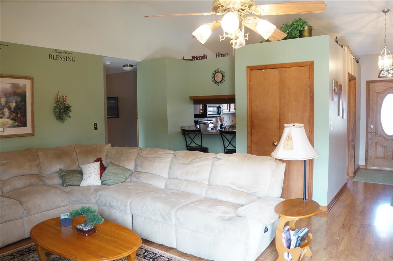 1711 Country Road Boonville, IN 47601 - Photo 7 of 30