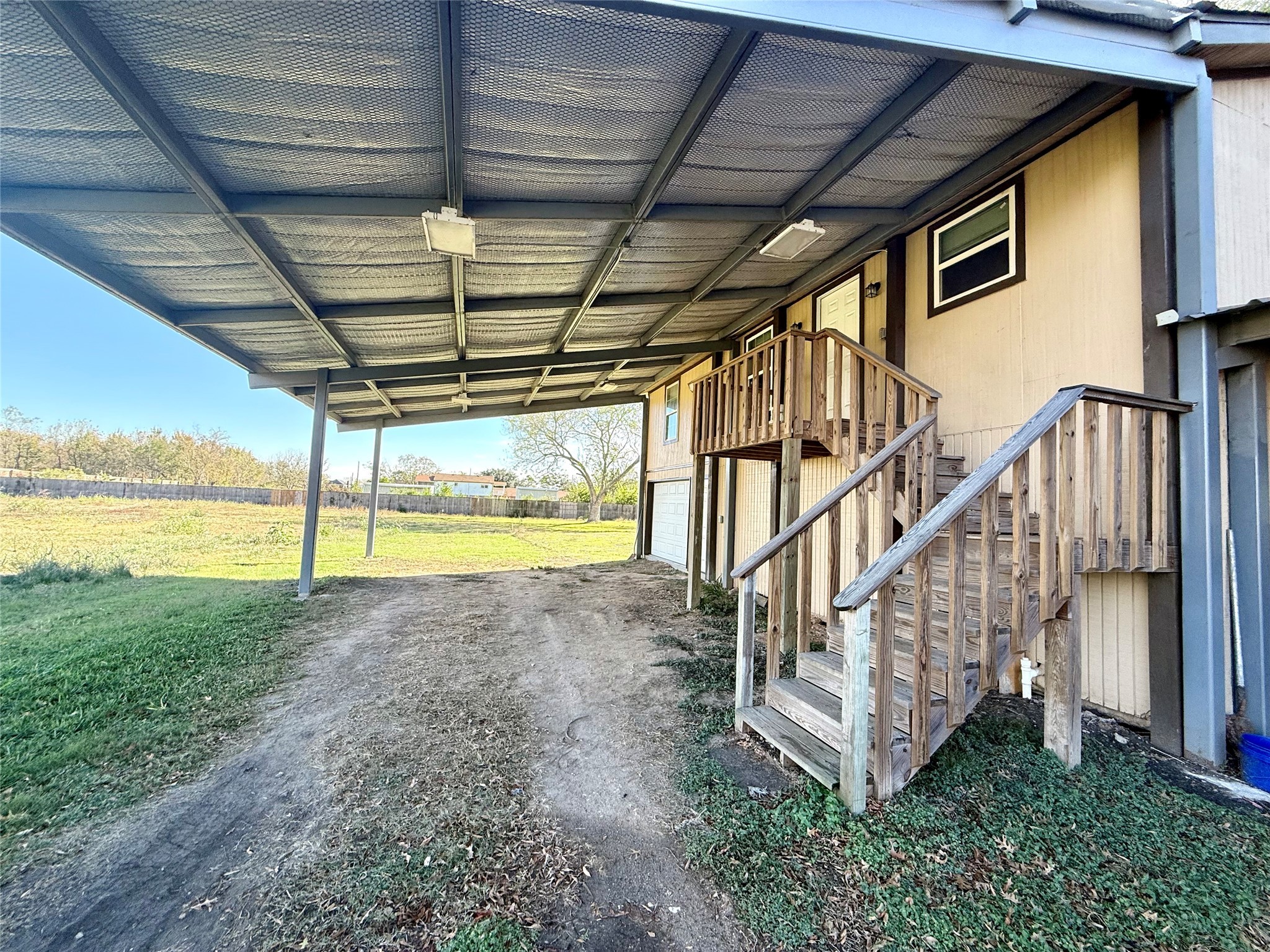 9015 Puritan Way Rosharon, TX 77583 - Photo 4 of 16