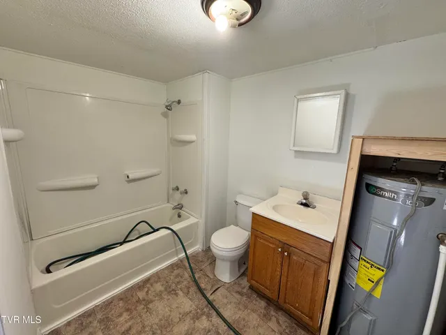 $150,000 | 169 Midland Circle, Bristol, VA 24201