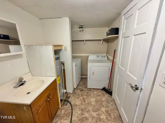 $150,000 | 169 Midland Circle, Bristol, VA 24201