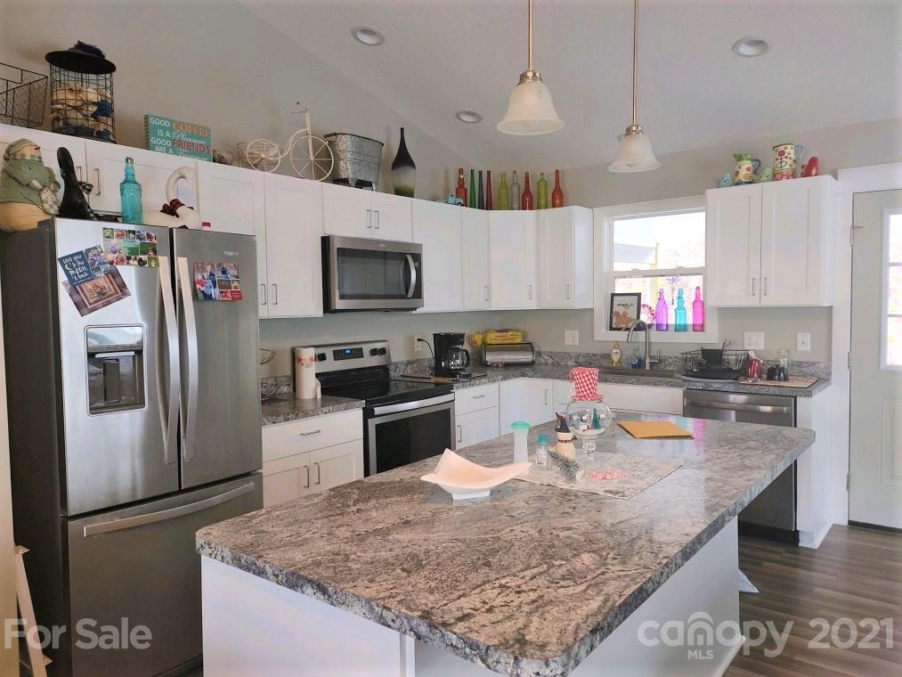 143 Rippling Brook Road, Unit 42 Sylva, NC 28779 - Photo 4 of 14 Gallery Image 4