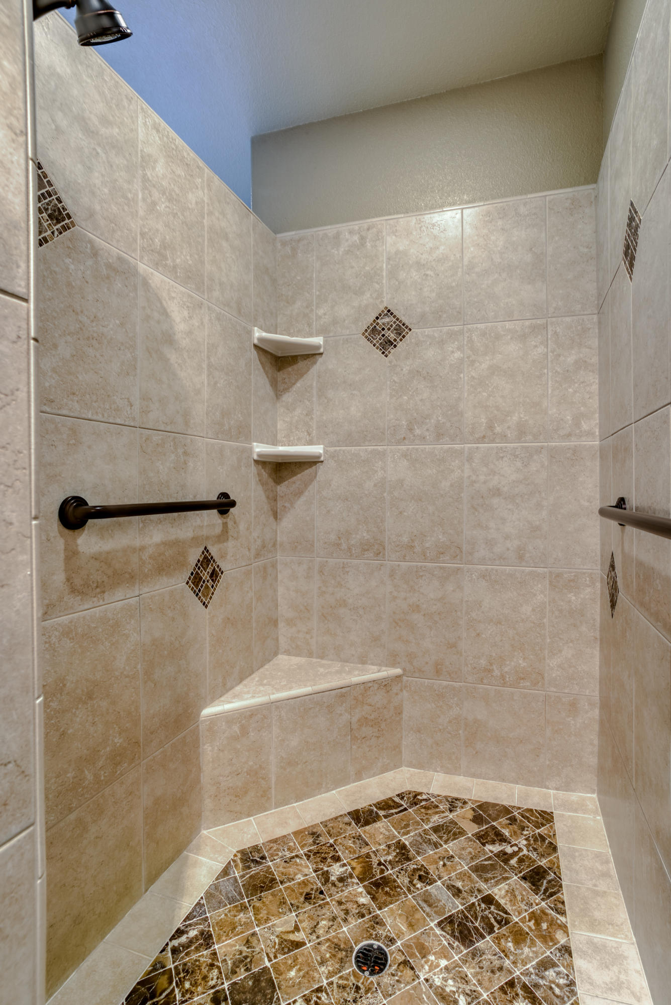 10163 Tilton Mine Road Redding, CA 96001 - Photo 13 of 144 Deep Walk-In Shower