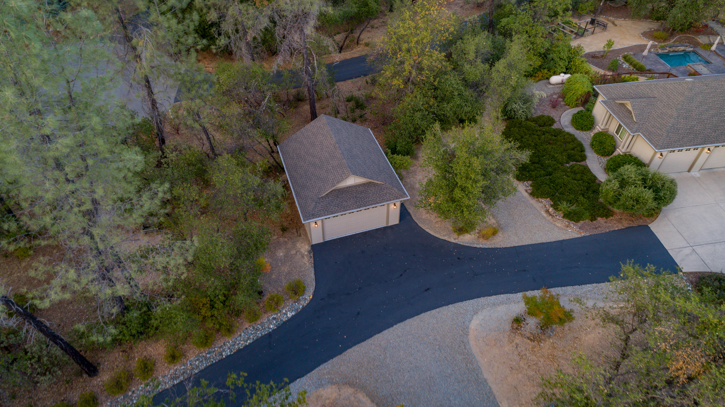 10163 Tilton Mine Road Redding, CA 96001 - Photo 137 of 144 Shop & Driveway