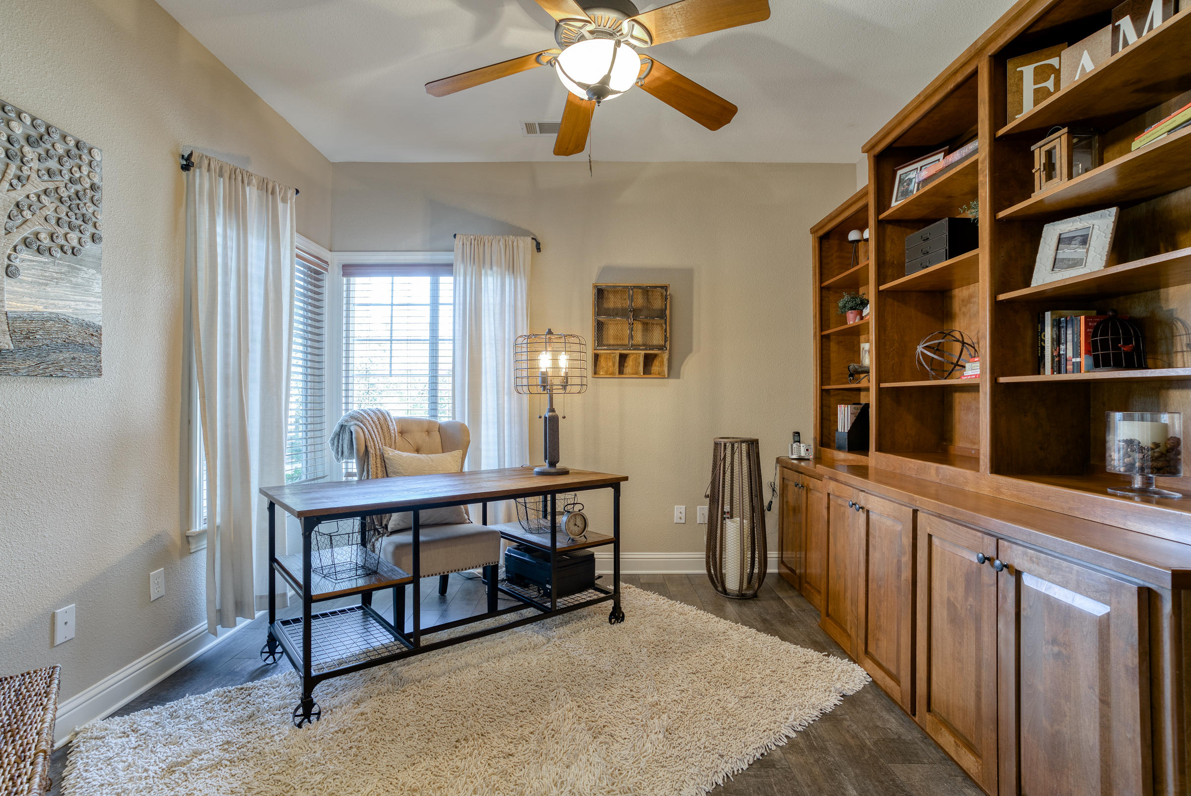 10163 Tilton Mine Road Redding, CA 96001 - Photo 20 of 144 Office with Built-Ins