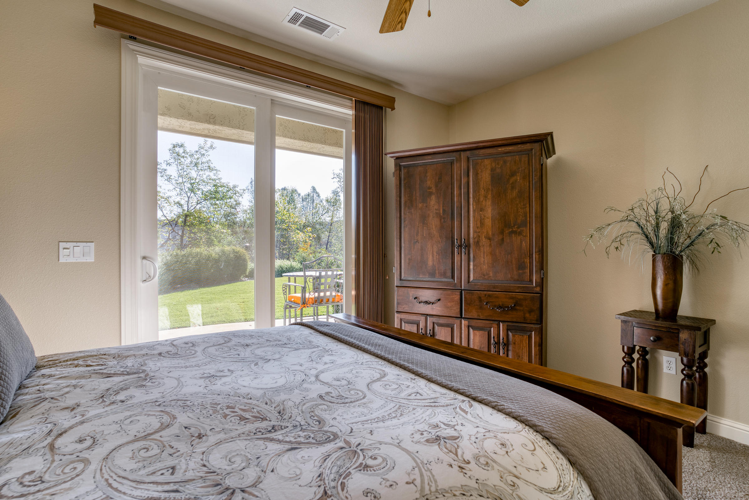 10163 Tilton Mine Road Redding, CA 96001 - Photo 87 of 144 Bedroom #3 & Slider
