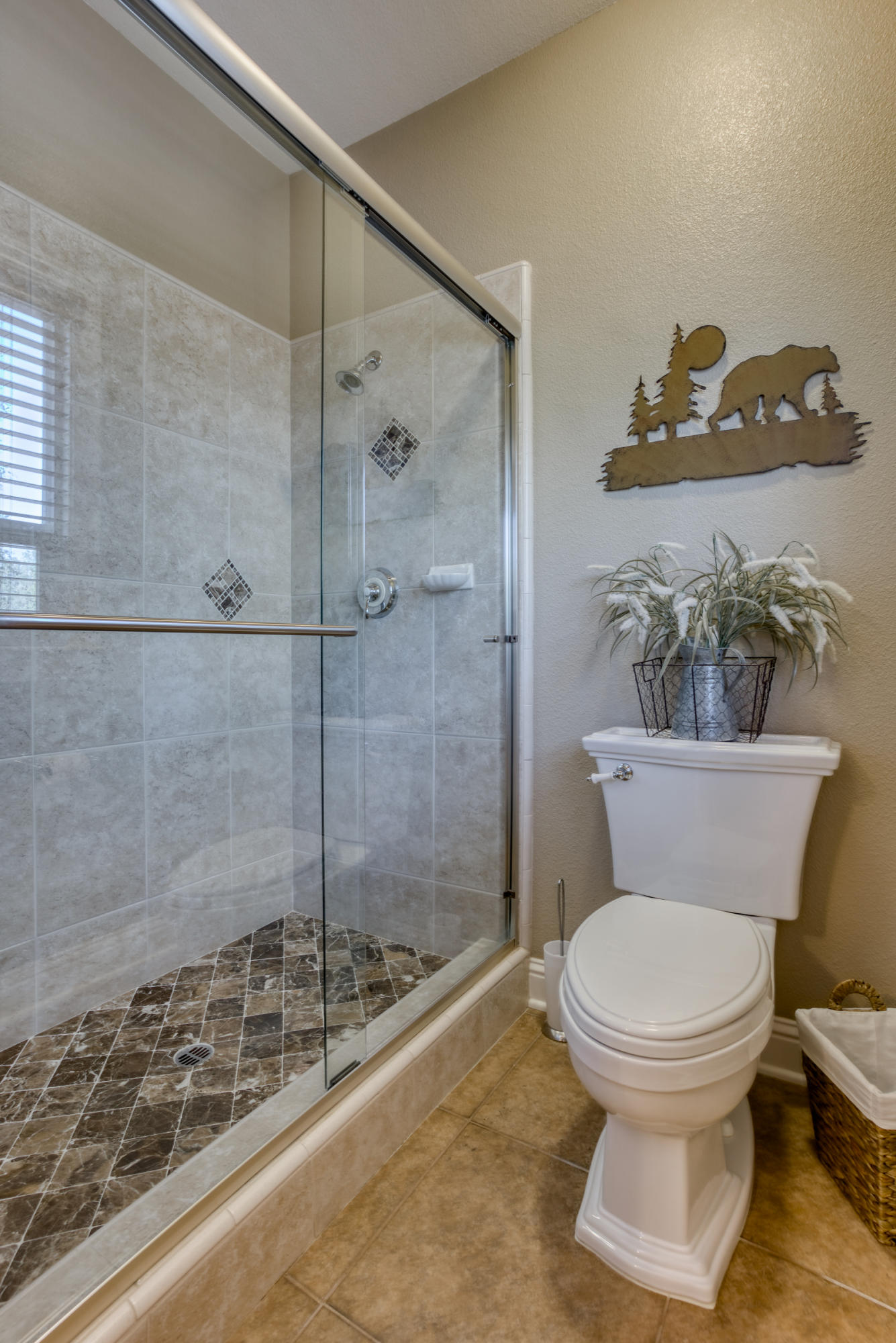 10163 Tilton Mine Road Redding, CA 96001 - Photo 93 of 144 a bathroom with a toilet and a shower