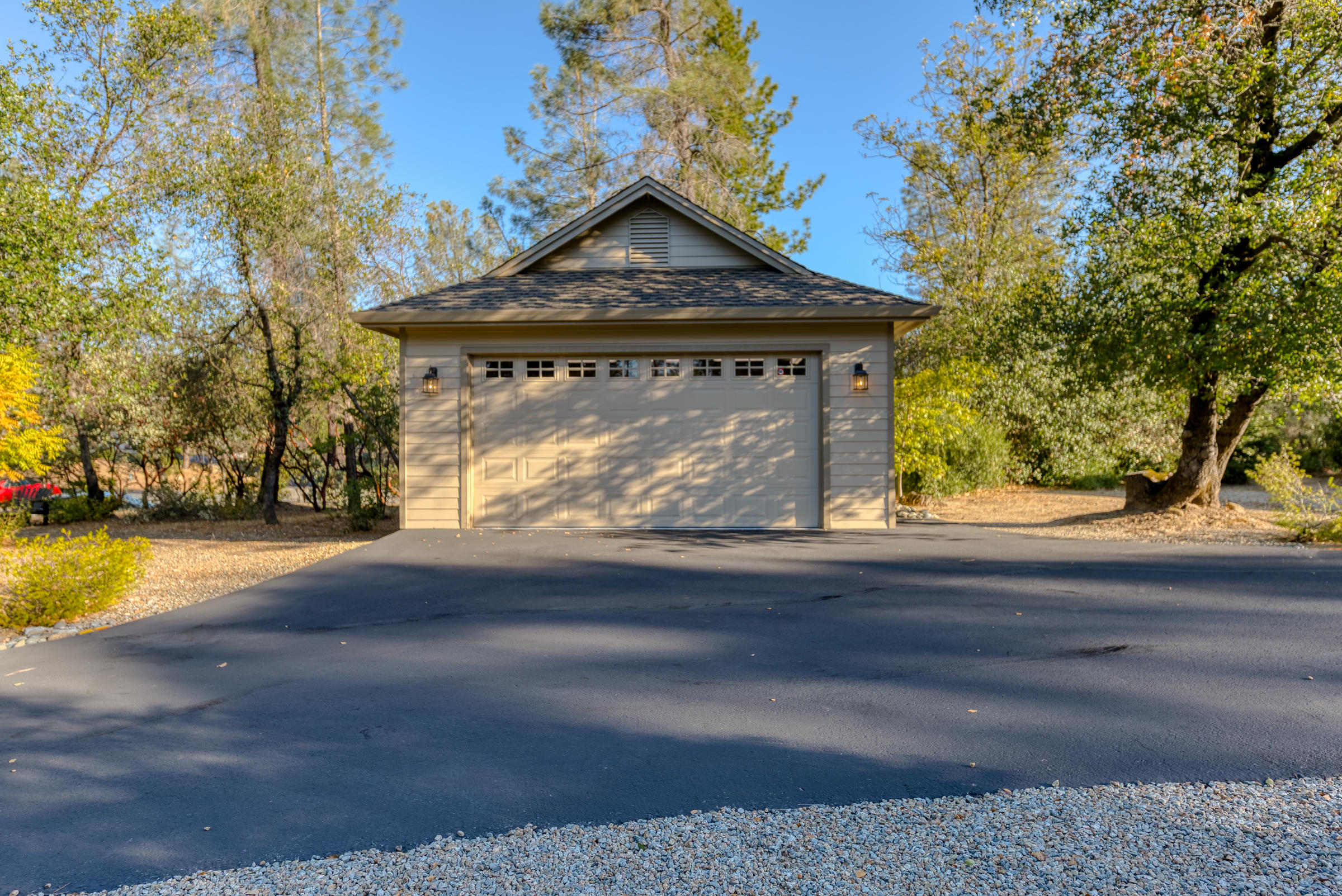 10163 Tilton Mine Road Redding, CA 96001 - Photo 97 of 144 Shop!