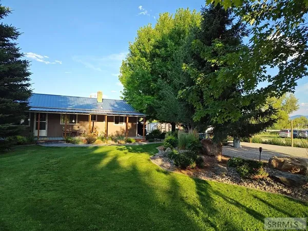 $989,000 | 8 Goodman Lane, Salmon, ID 83467