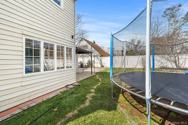 $790,000 | 116 Red Maple Drive North, Levittown, NY 11756