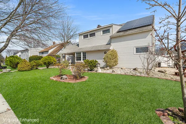 $790,000 | 116 Red Maple Drive North, Levittown, NY 11756