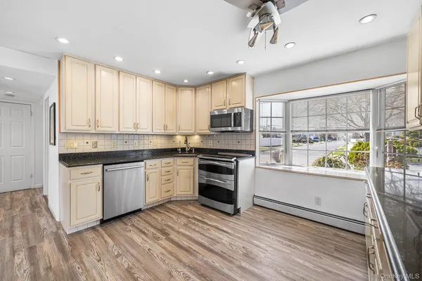 $790,000 | 116 Red Maple Drive North, Levittown, NY 11756