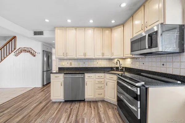 $790,000 | 116 Red Maple Drive North, Levittown, NY 11756