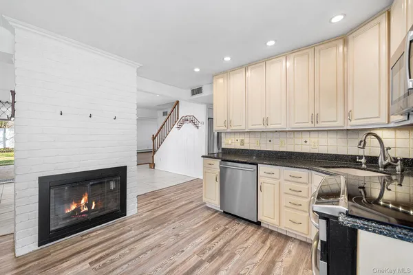 $790,000 | 116 Red Maple Drive North, Levittown, NY 11756