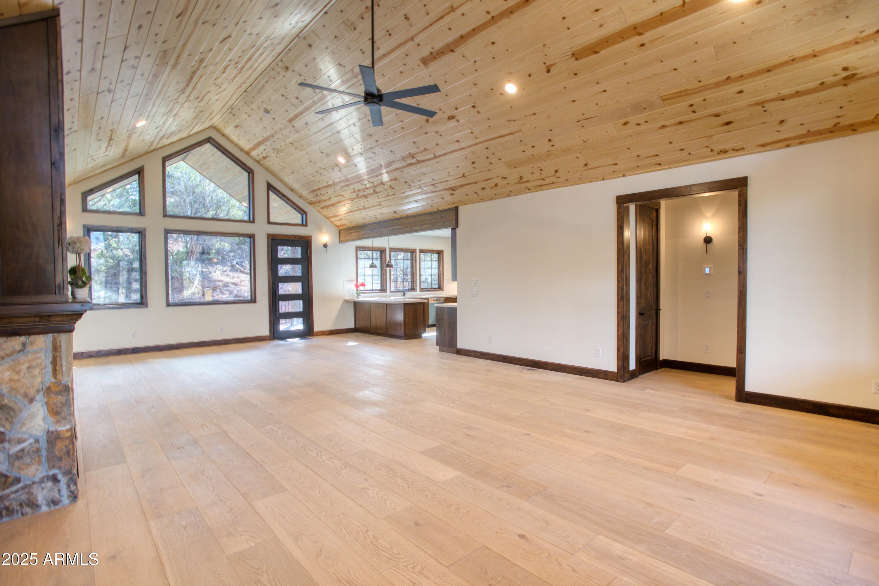 957 Cheney Ranch Loop Show Low, AZ 85901 - Photo 2 of 32