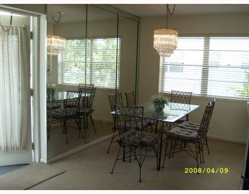 252 Durham, Unit 252 Deerfield Beach, FL 33442 - Photo 3 of 7 Dining Room
