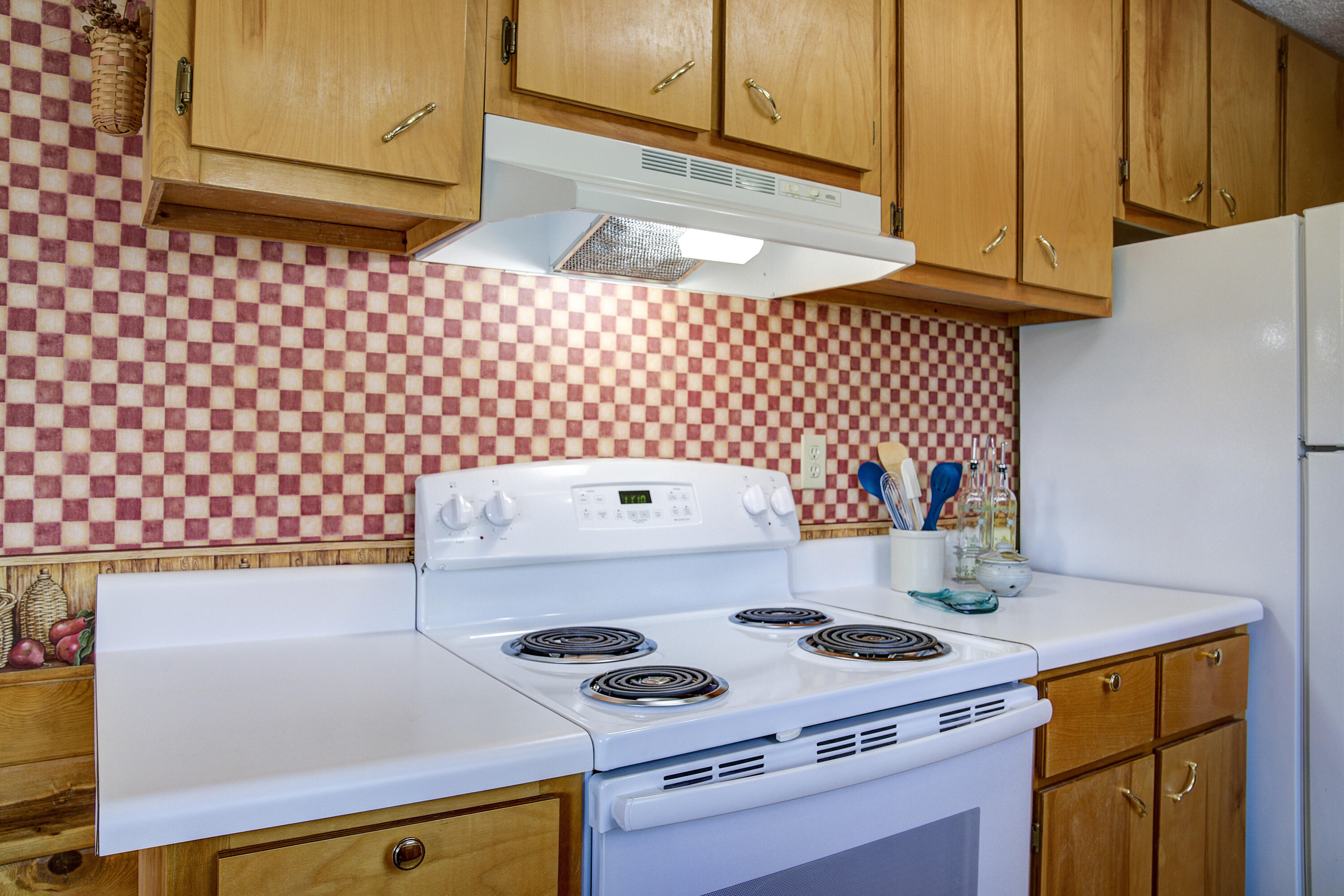 486 Escape Mountain Road Hampton, TN 37658 - Photo 10 of 48 Escape-16