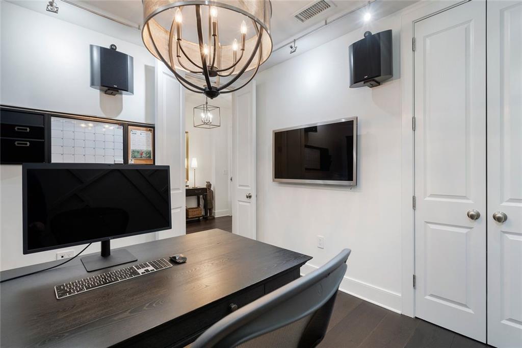 3630 Peachtree Road Northeast, Unit 2104 Atlanta, GA 30326 - Photo 38 of 98