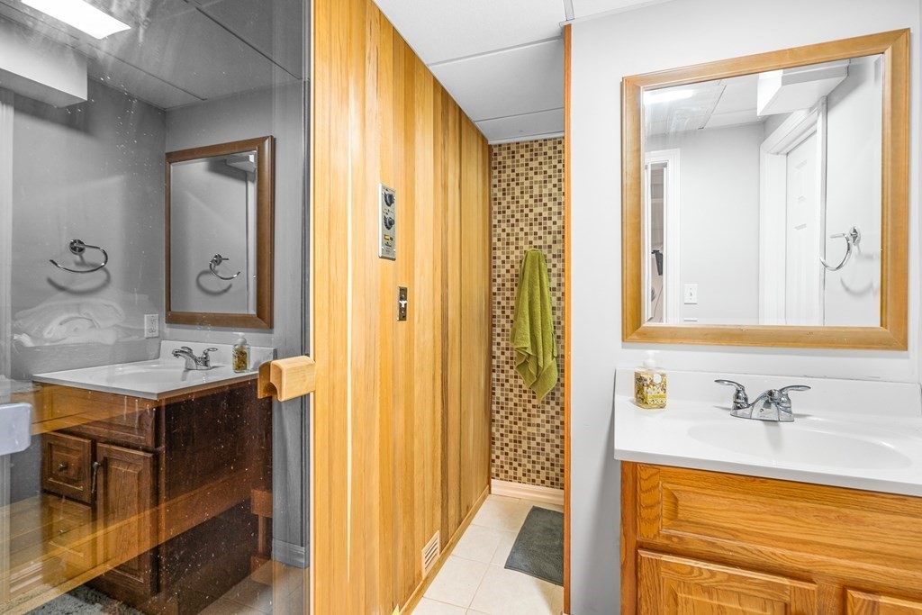 22 Ridge Way North Andover, MA 01845 - Photo 36 of 41 Gallery Image 36