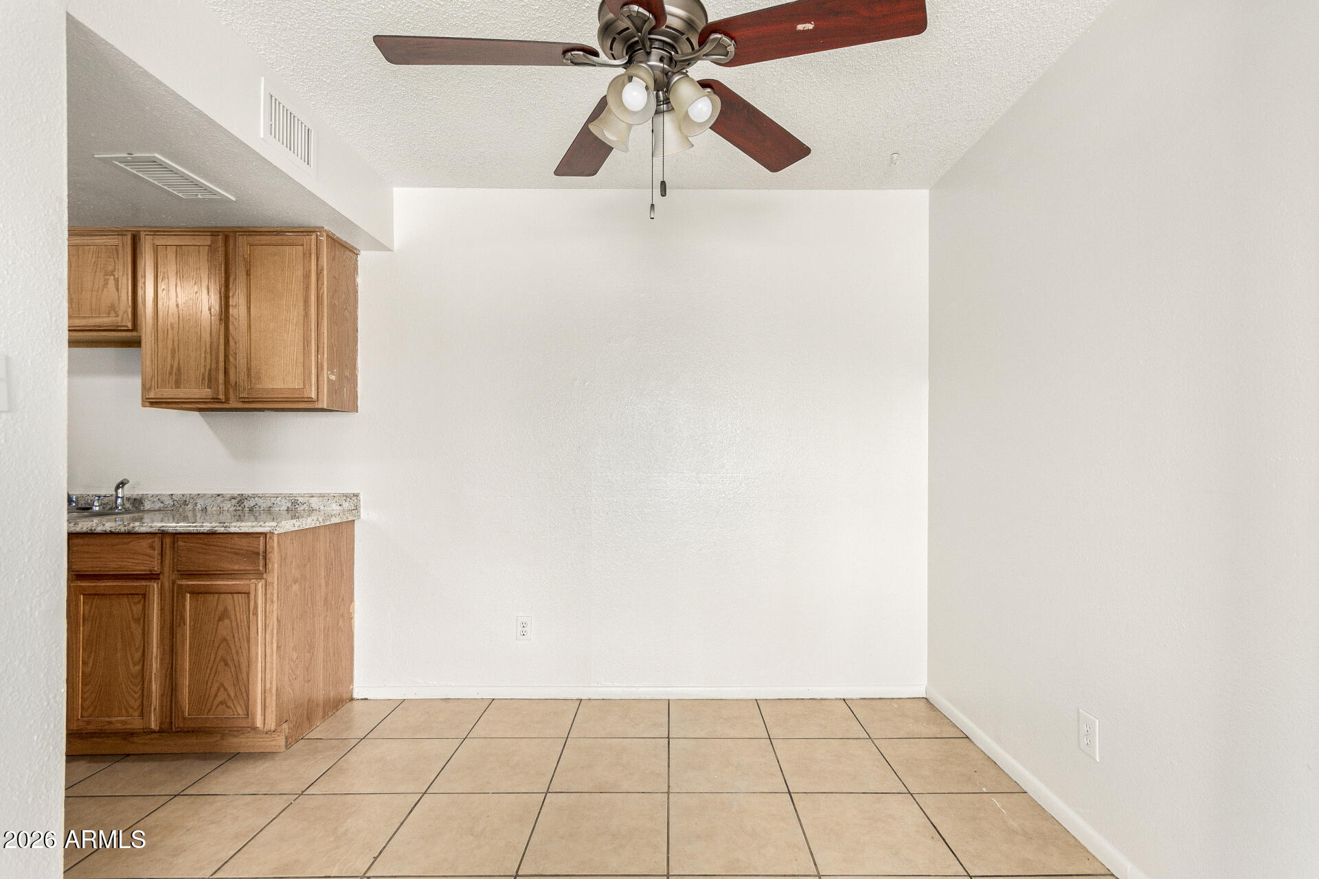 4608 East Riverside Street Phoenix, AZ 85040 - Photo 7 of 28 07 - Riverside
