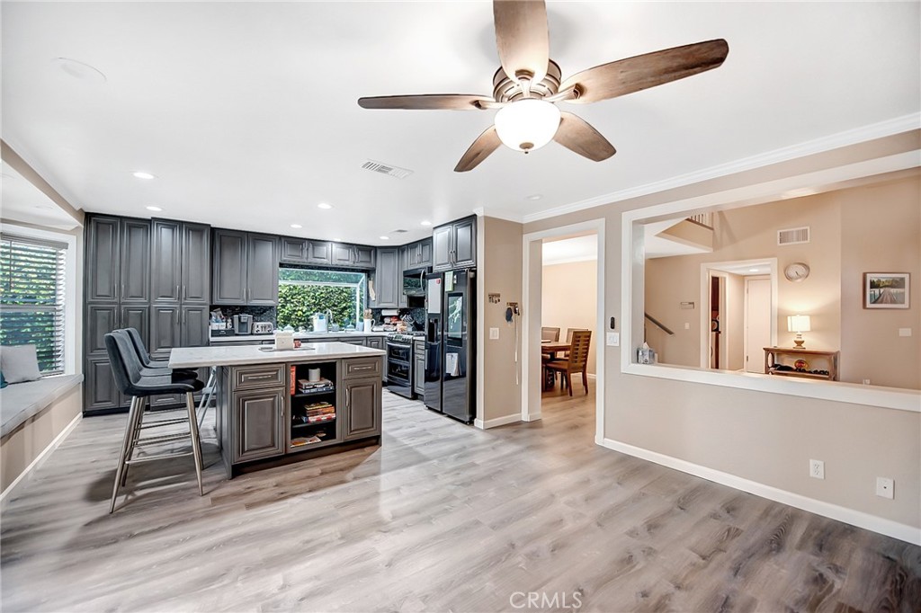 10 Valley Crest Road Simi Valley, CA 93065 - Photo 12 of 56