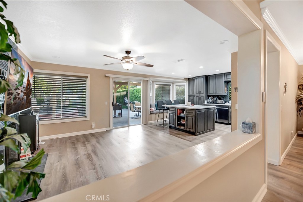 10 Valley Crest Road Simi Valley, CA 93065 - Photo 9 of 56