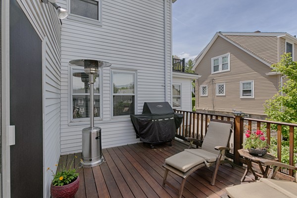 15 Edgebrook Road Boston, MA 02132 - Photo 8 of 15 Gallery Image 8