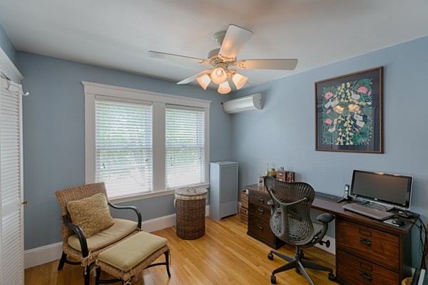 15 Edgebrook Road Boston, MA 02132 - Photo 9 of 15 Gallery Image 9