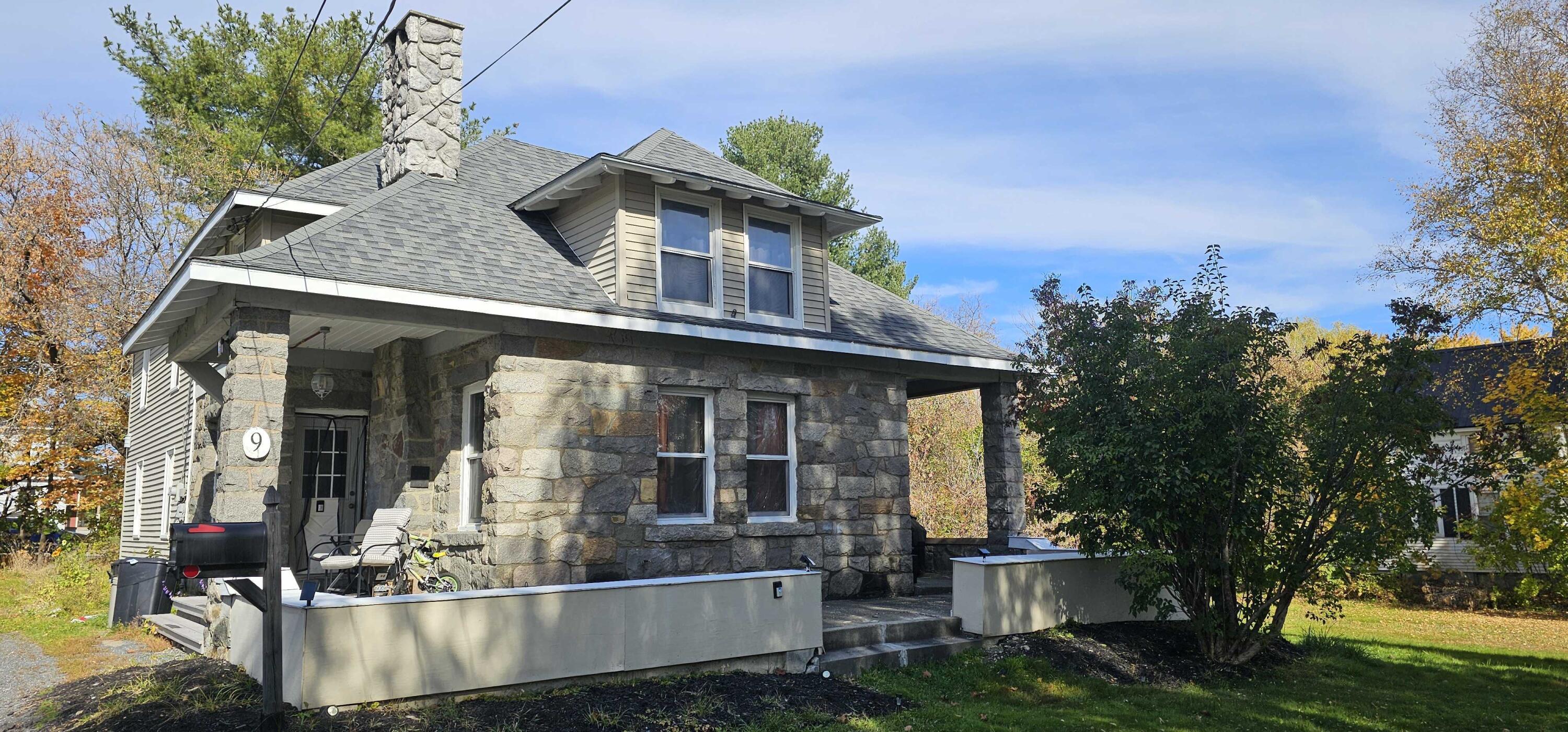9 School Street Presque Isle, ME 04769 - Photo 1 of 13 20251013_112944.MEDIUM