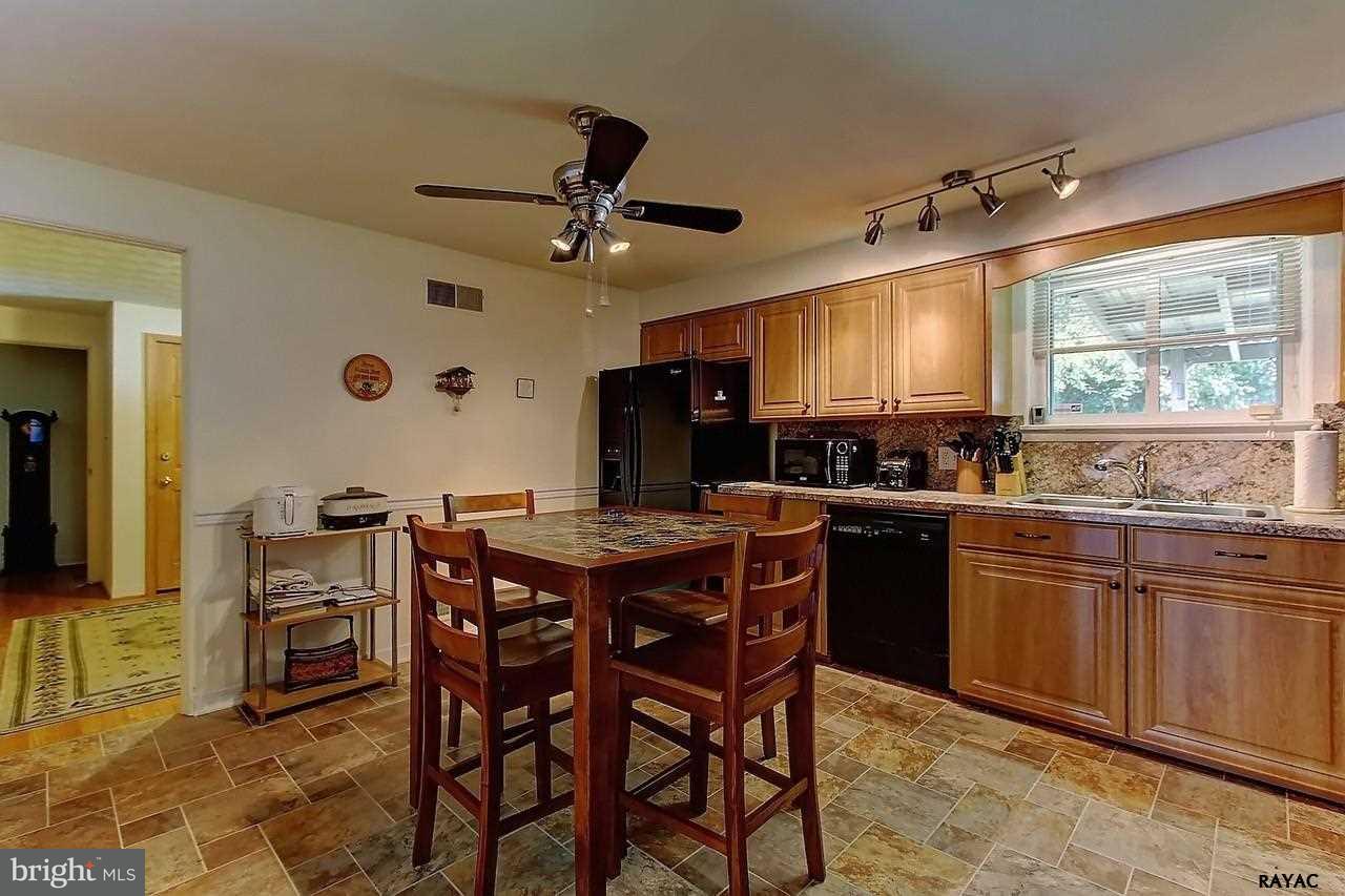 1301 Wogan Road York, PA 17404 - Photo 8 of 27
