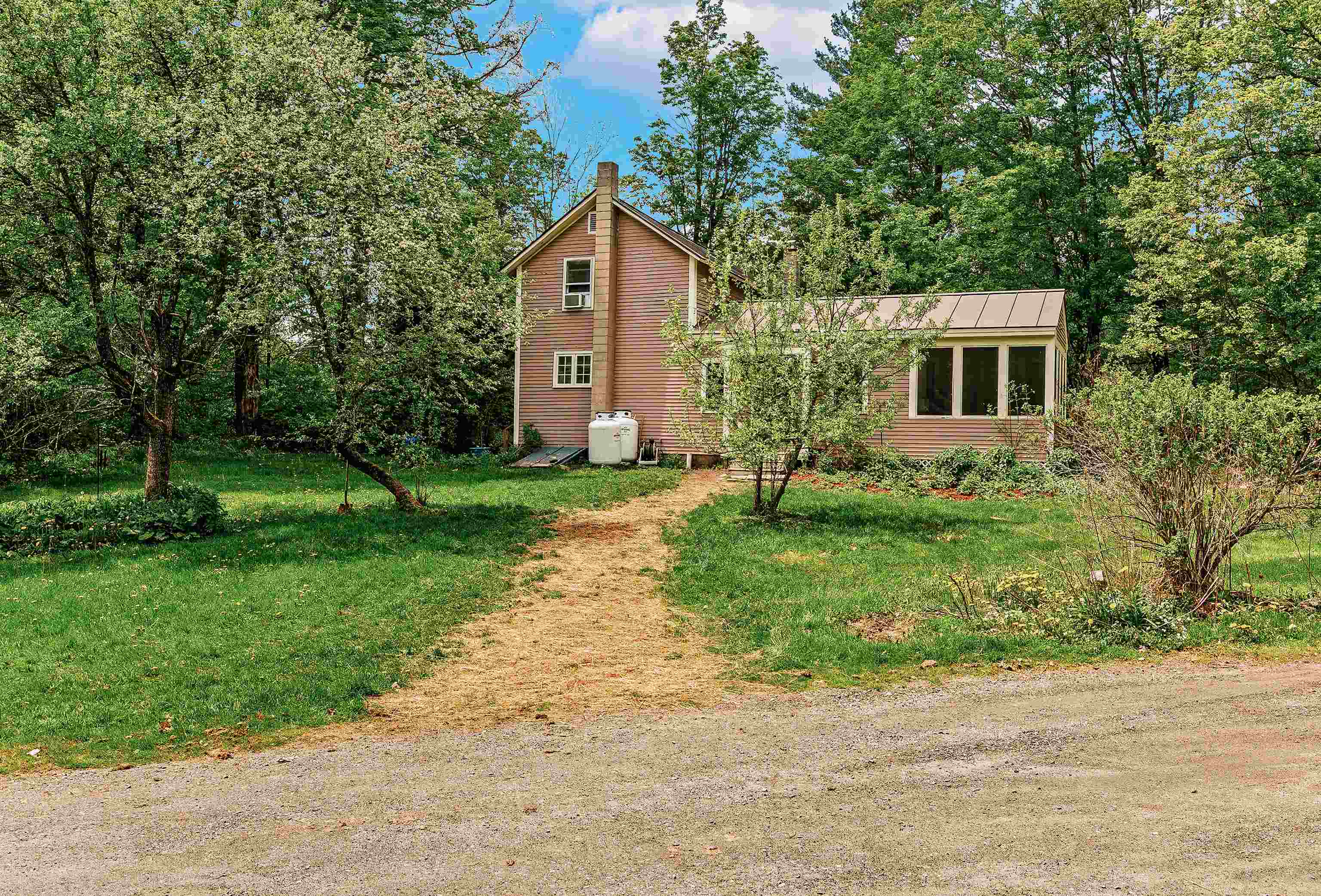 1757 Wildlife Road Hartford, VT 05001 - Photo 32 of 36