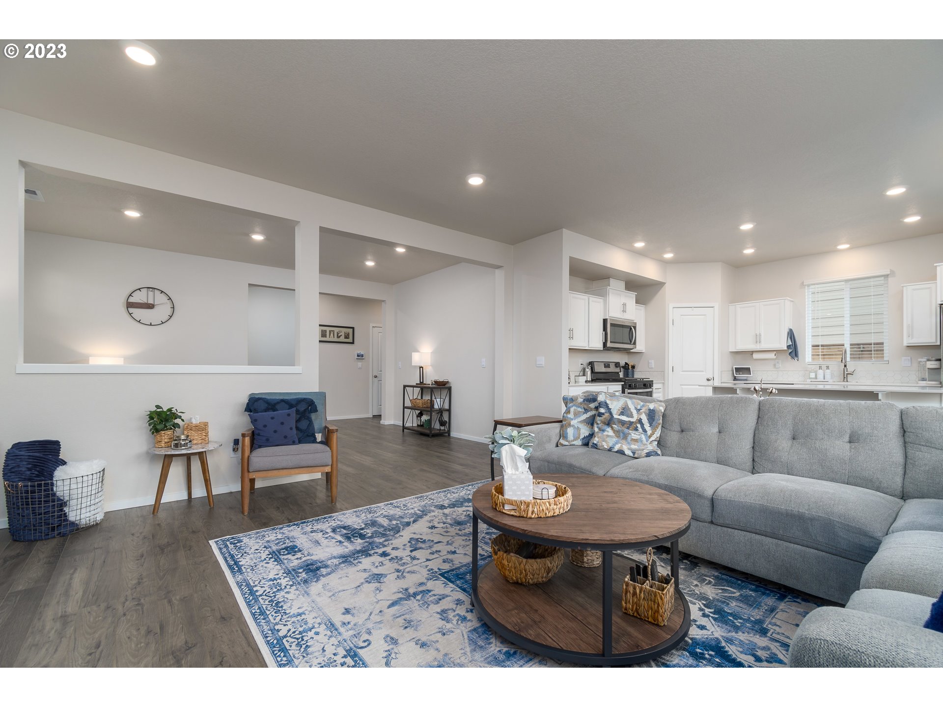 2914 Fenya Street Springfield, OR 97477 - Photo 11 of 35 a living room with furniture kitchen view and a dining table