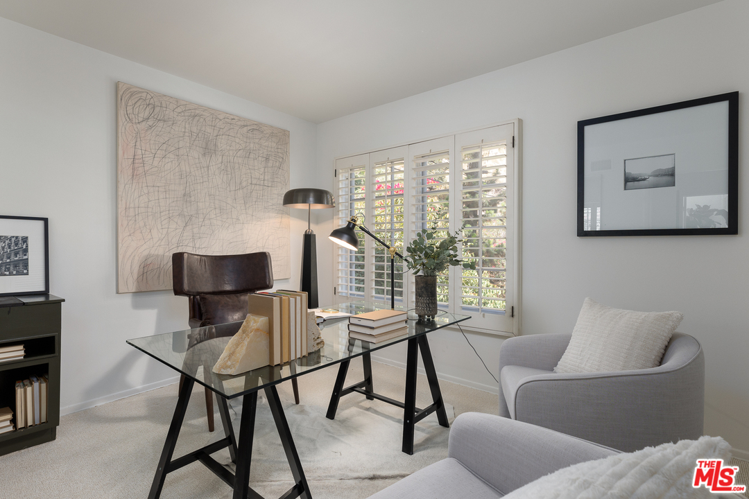 10120 Cielo Drive Beverly Hills, CA 90210 - Photo 16 of 23