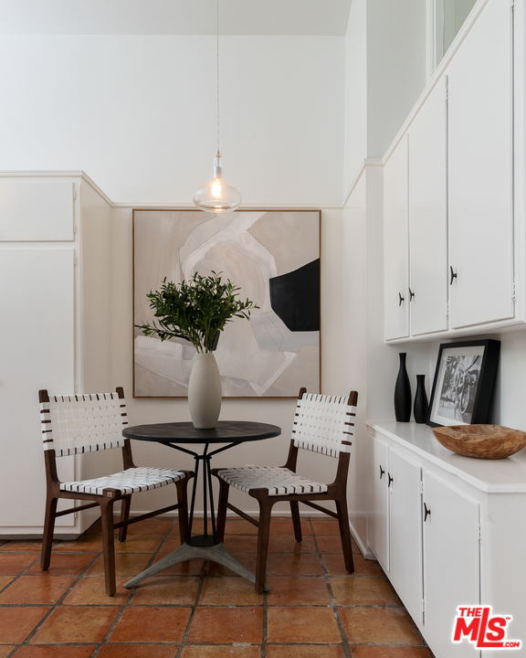 10120 Cielo Drive Beverly Hills, CA 90210 - Photo 7 of 23