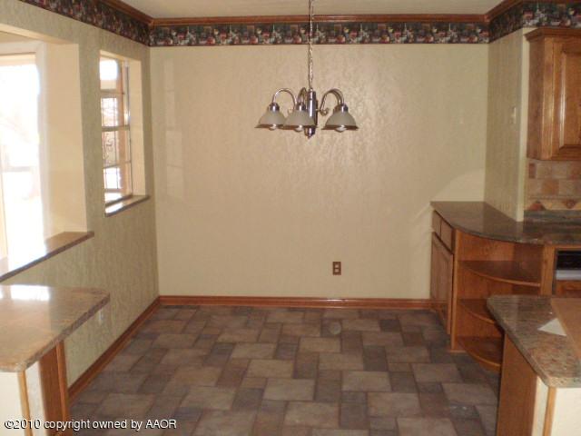 2706 Emory Drive Amarillo, TX 79110 - Photo 3 of 9 dining room