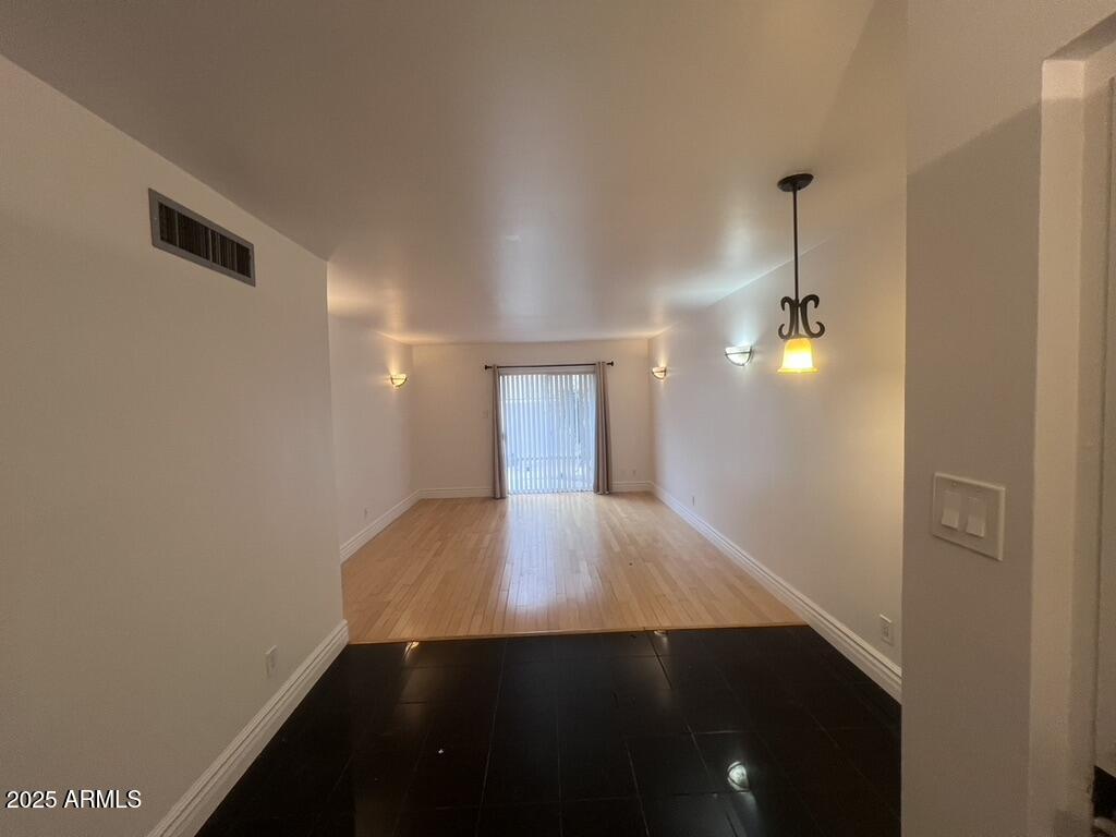 1010 East Osborn Road, Unit A Phoenix, AZ 85014 - Photo 10 of 39 84A5E992-5DE1-4142-BBEA-26B1DE081530_1_1