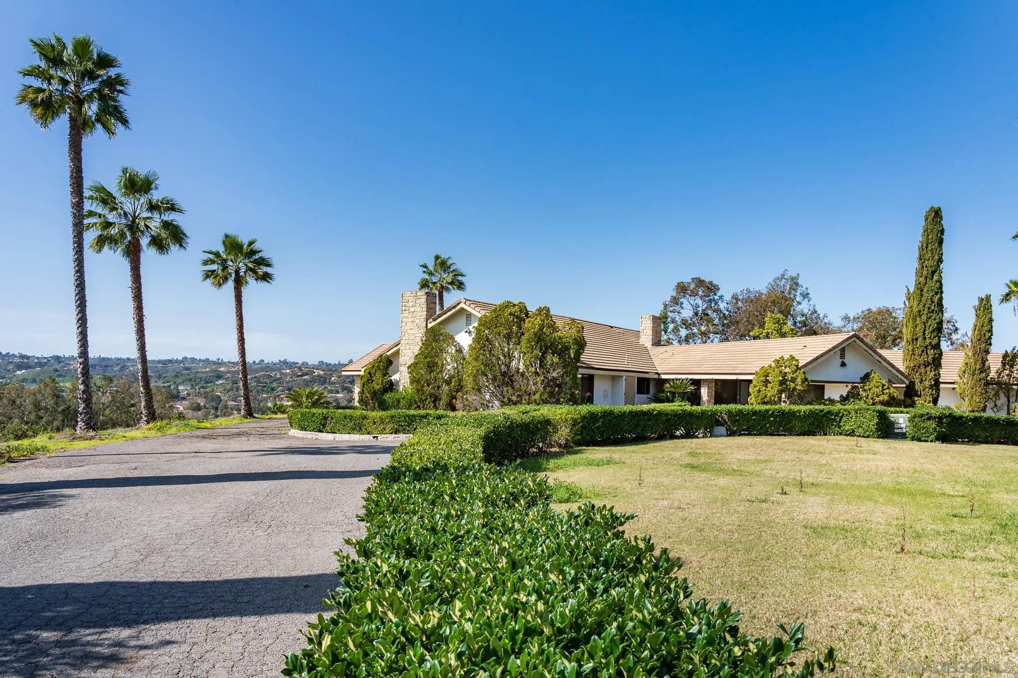18024 Avenida Alondra Rancho Santa Fe, CA 92067 - Photo 14 of 25 a view of a garden